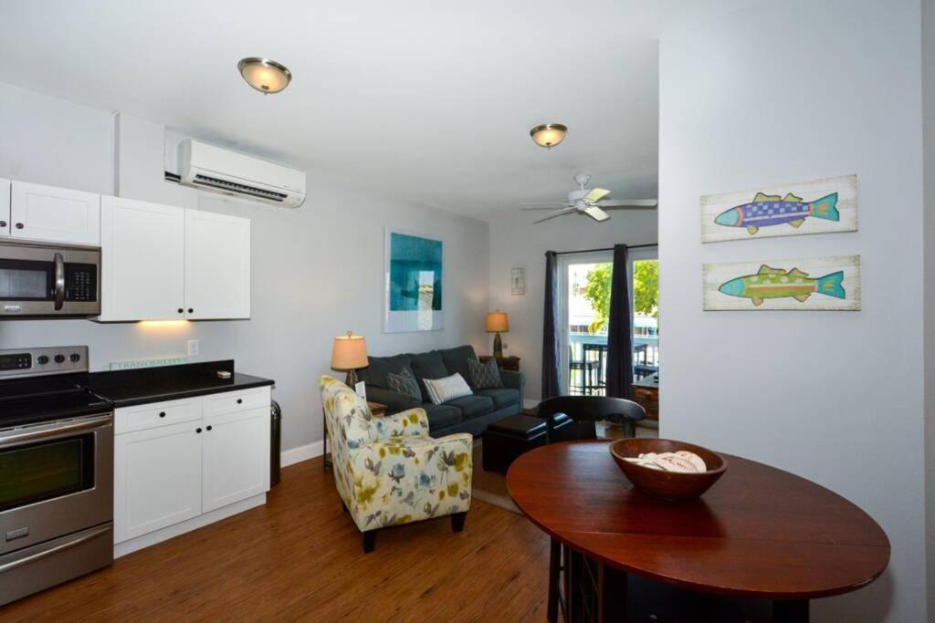 Siesta Cooler: Only Minutes Walk To Siesta Beach! 시에스타 키 외부 사진